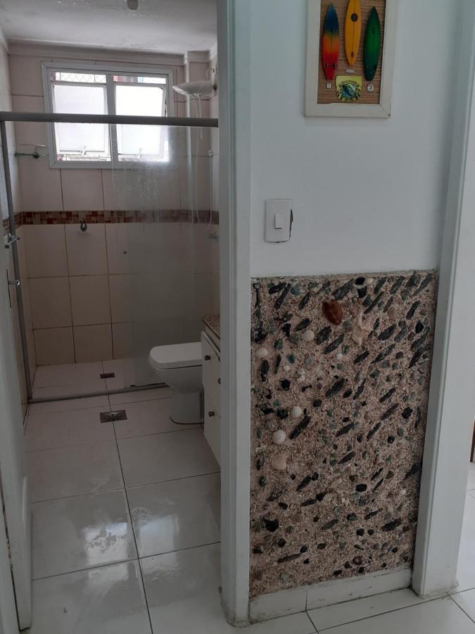 Apartamento Vento E Mar - 2 Quartos Com Sacada Na Quadra Da Praia Do Gonzaga Сантос Экстерьер фото