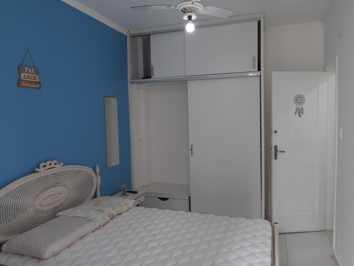 Apartamento Vento E Mar - 2 Quartos Com Sacada Na Quadra Da Praia Do Gonzaga Сантос Экстерьер фото